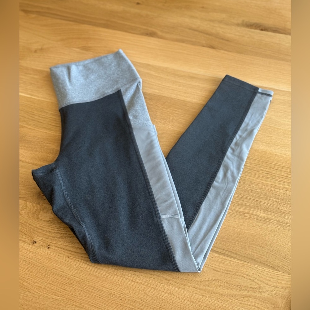Fabletics women’s Gray Leggings